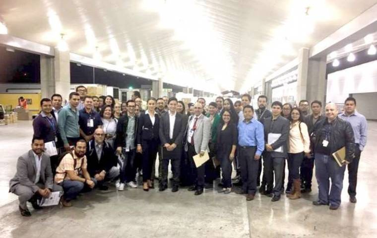 Visitan aduana de Tijuana estudiantes de diplomado en derecho aduanero y comercio exterior